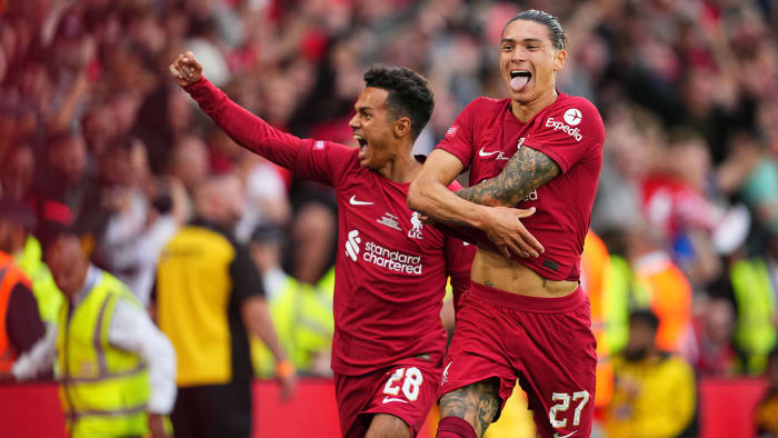 Darwin Nunez scores on his Liverpool debut